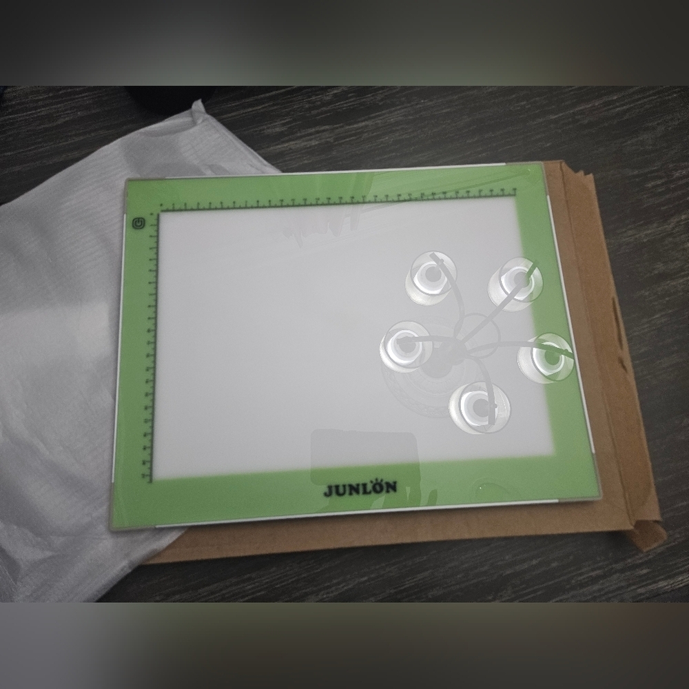 Junlon Green LED Tracing Light Pad. New. Art, Artist, Designer, Drawing, Tracing